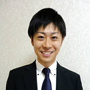 代表行政書士 渡邉徳人